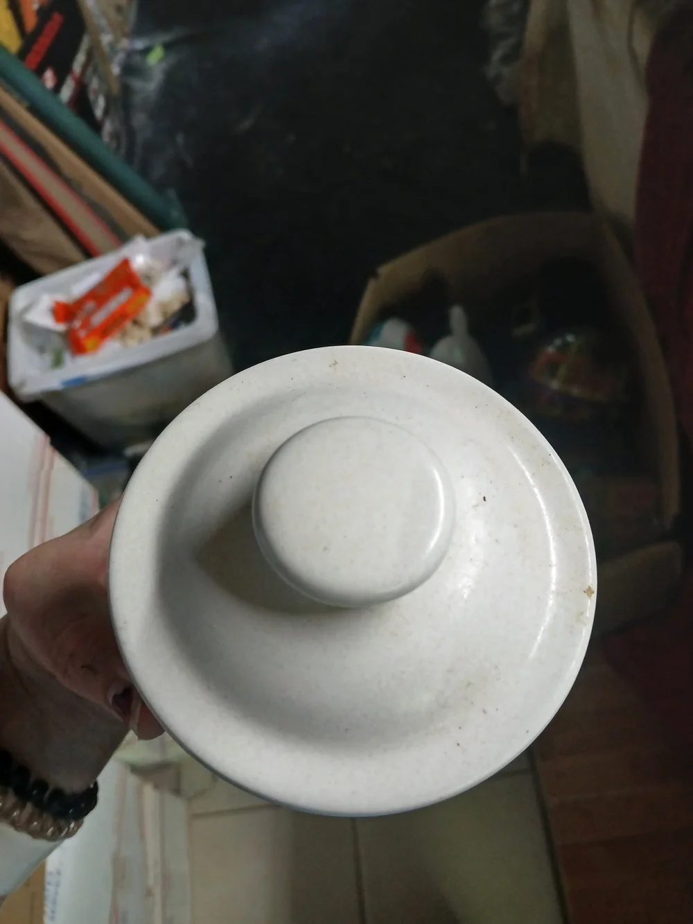 Pfaltzgraff stoneware item is from the Yorktowne collection, Sugar Bowl 5